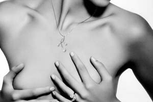 每日摸胸200次 免疫力可增强