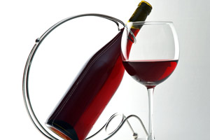 喝红酒帮助男人健康好处多多