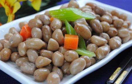 花生虽好要慎食 是9种人的“招魂符”