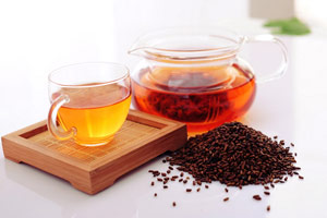 电脑男必喝养肝护眼上佳饮品