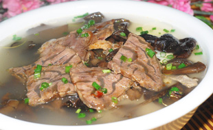 男性调理脾胃首选牛肉汤