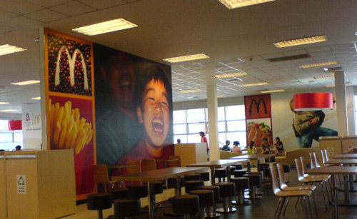小孩们为什么都喜欢吃洋快餐? 小孩们为什么都喜欢吃洋快餐?