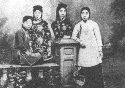 揭秘古代女性“卫生巾”的进化过程揭秘古代女性“卫生巾”的进化 