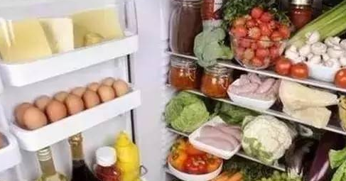 别把装菜的塑料袋放进冰箱 会致癌别把装菜的塑料袋放进冰箱 会致癌