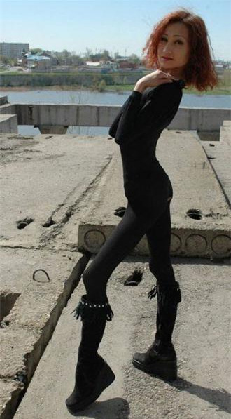 美女过度减肥到成干尸2.jpg